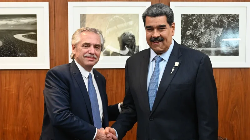 UN INTENTO QUE SE CAE DE MADUROEn una reunión bilateral con Nicolás Maduro, Alberto Fernández instó a su par venezolano que promueva en su agenda a los Derechos Humanos. El problema con eso, es que el mismo Maduro está acusado de crímenes de lesa humanidad
